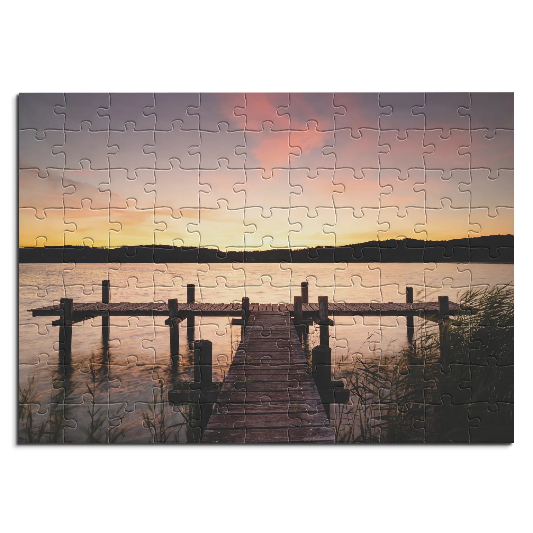 Steg im Sonnenaufgang