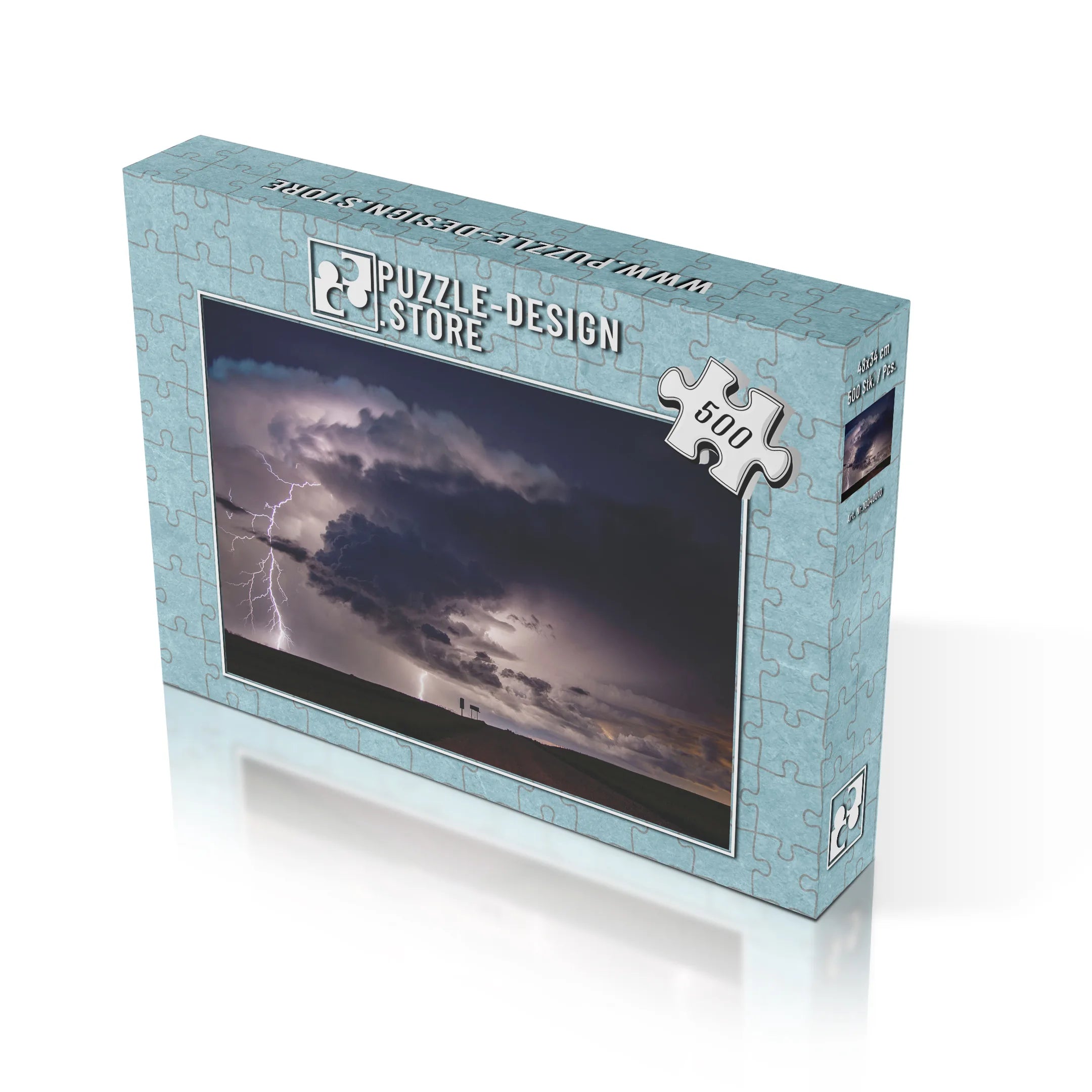 Blitzgewitter über Landschaft