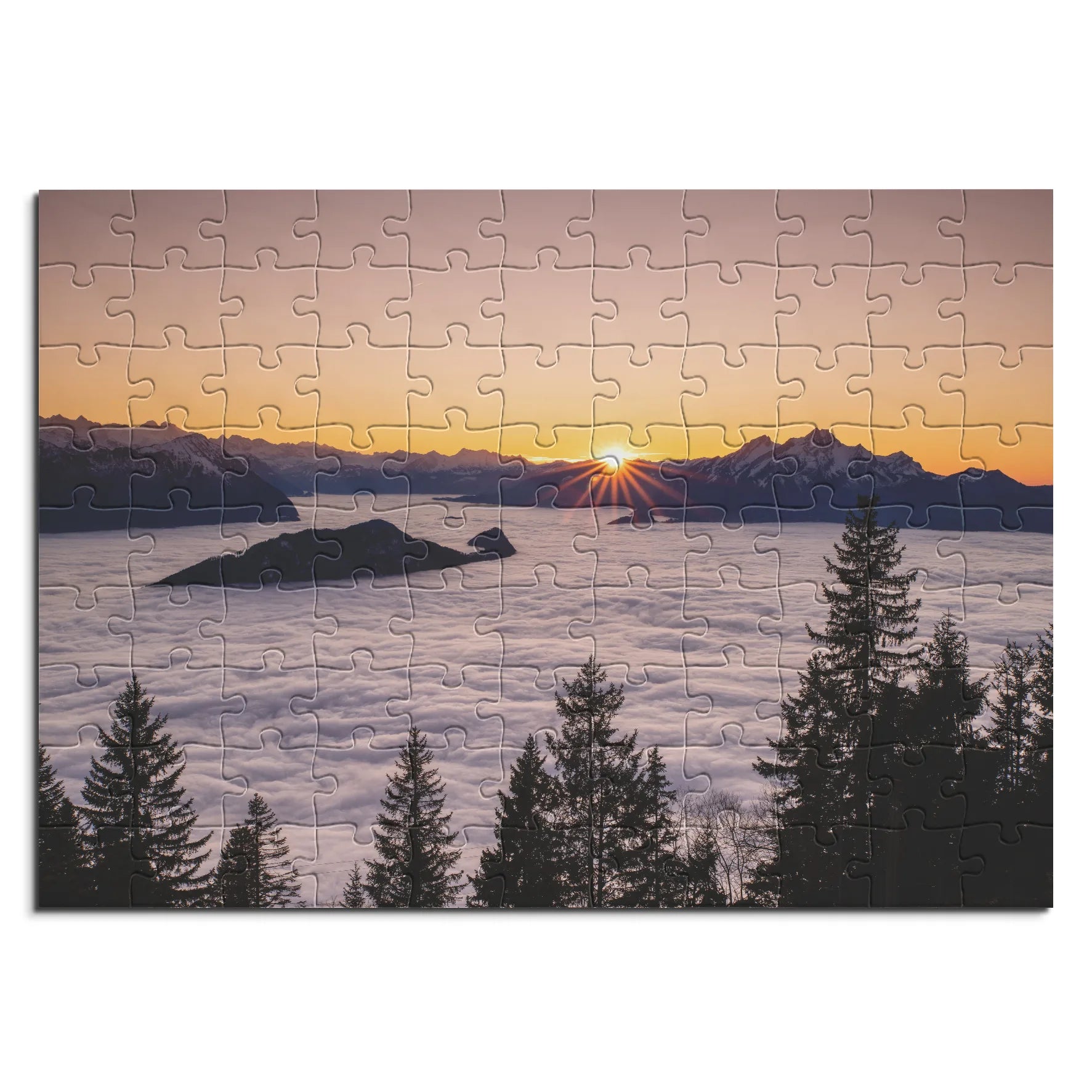 Lever de soleil sur la mer alpine