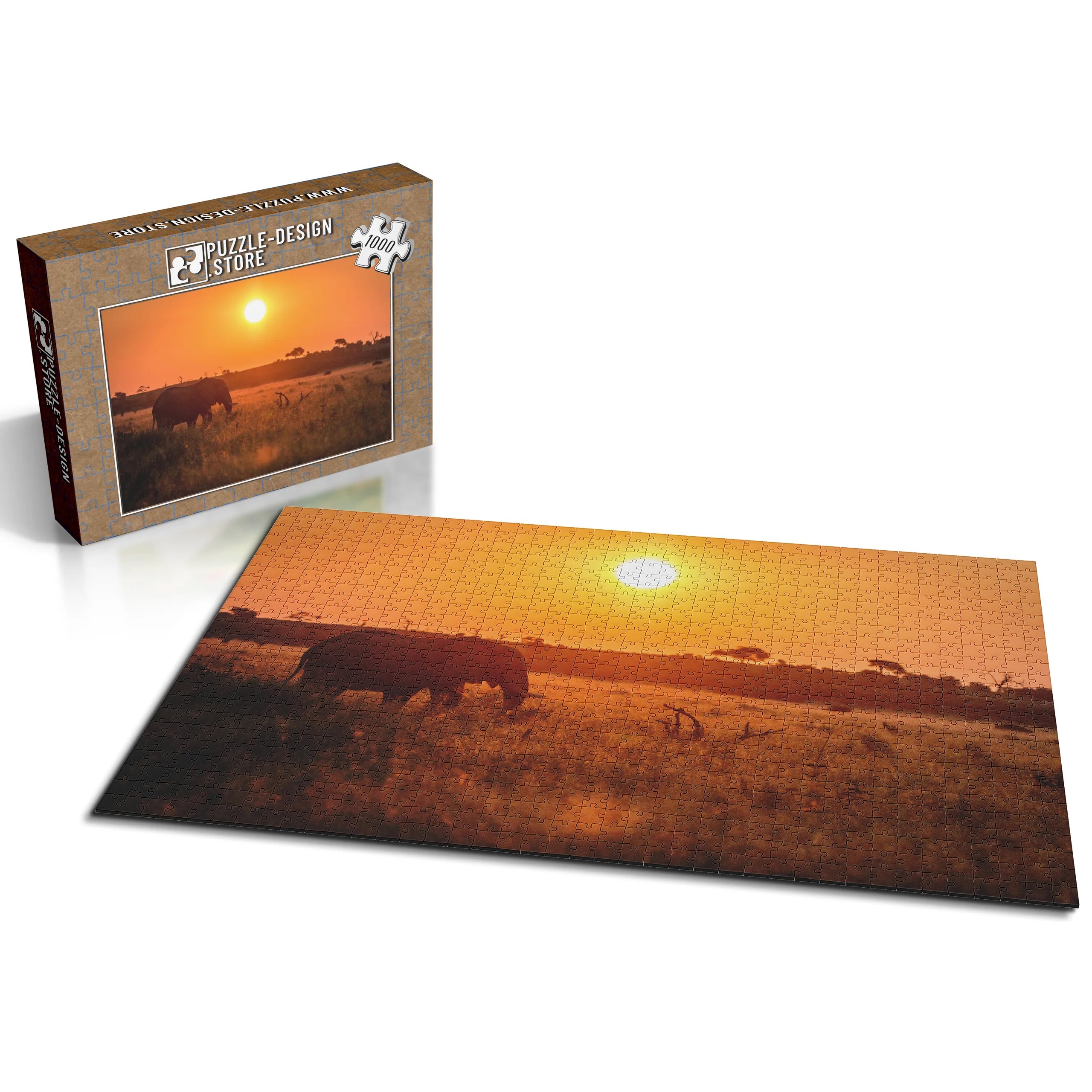 Elefant bei Sonnenuntergang