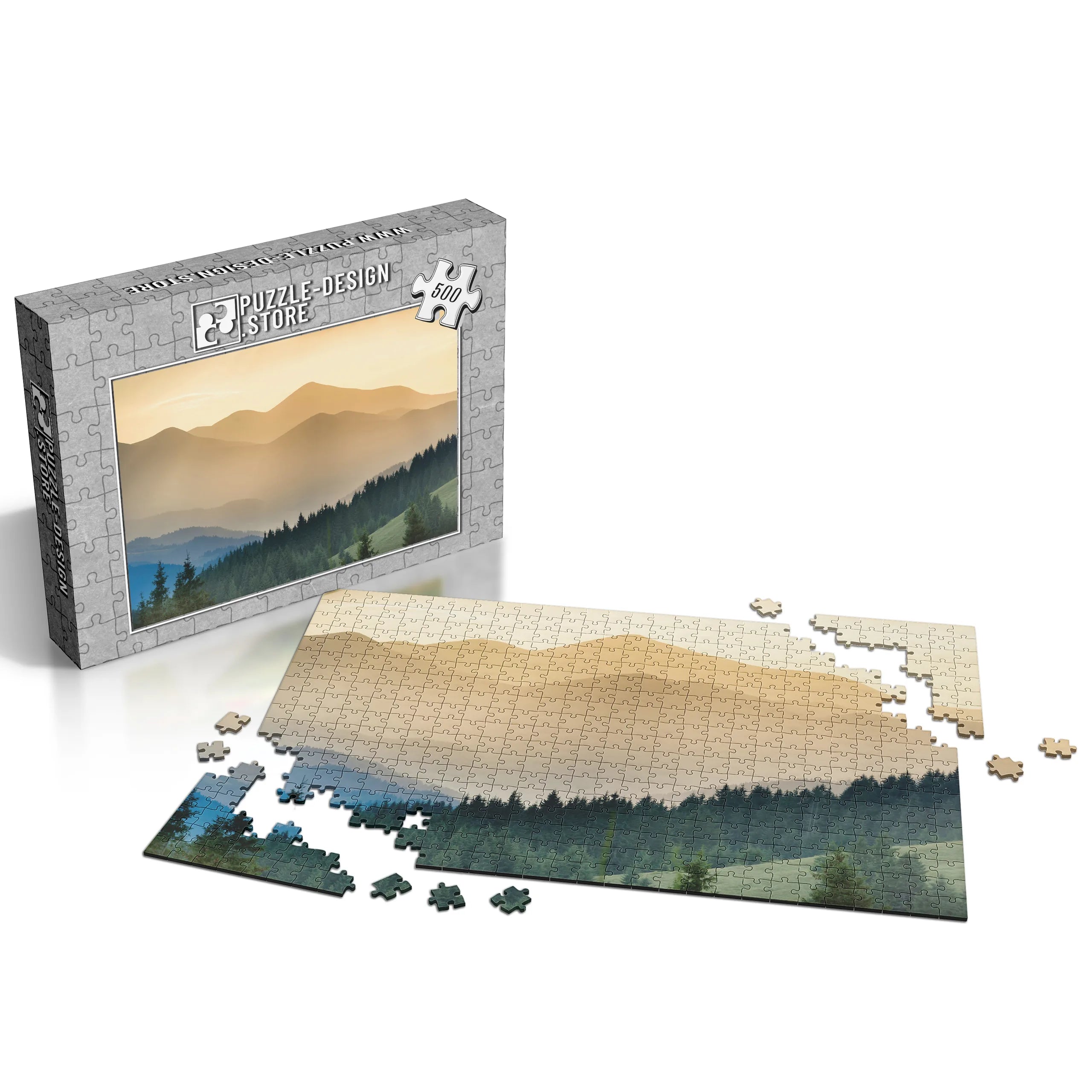 Neblige Bergsilhouetten