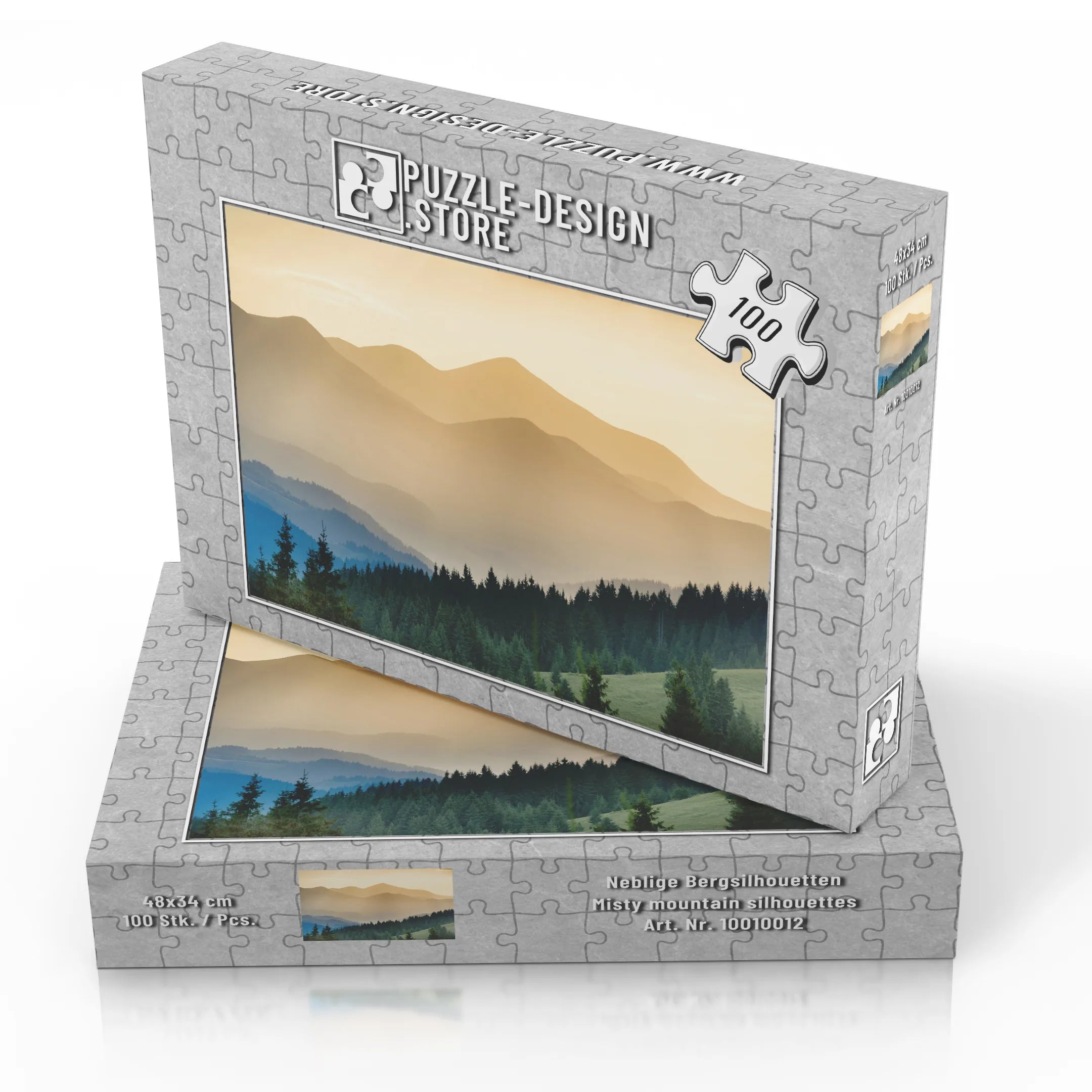 Neblige Bergsilhouetten