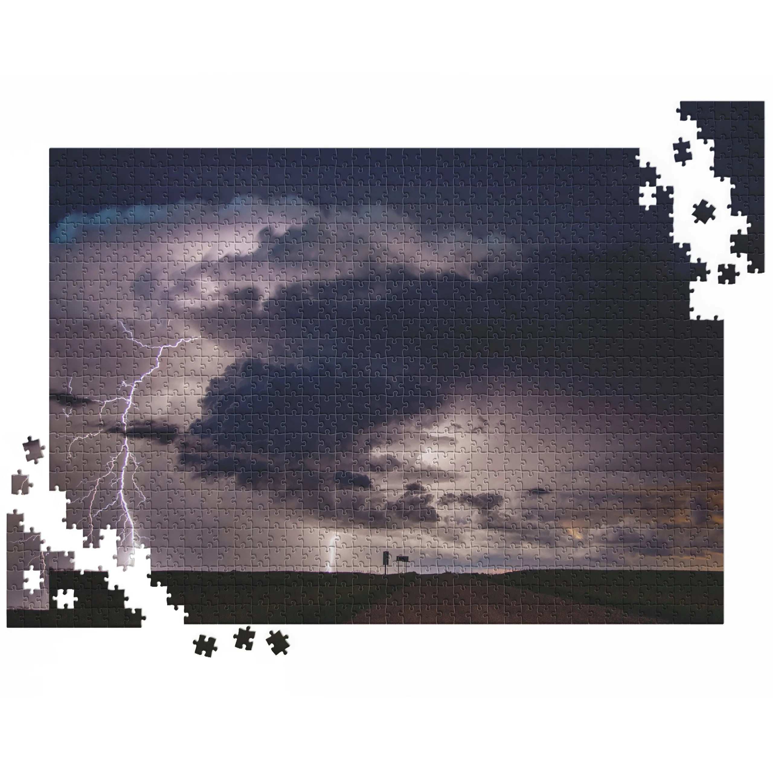 Blitzgewitter über Landschaft