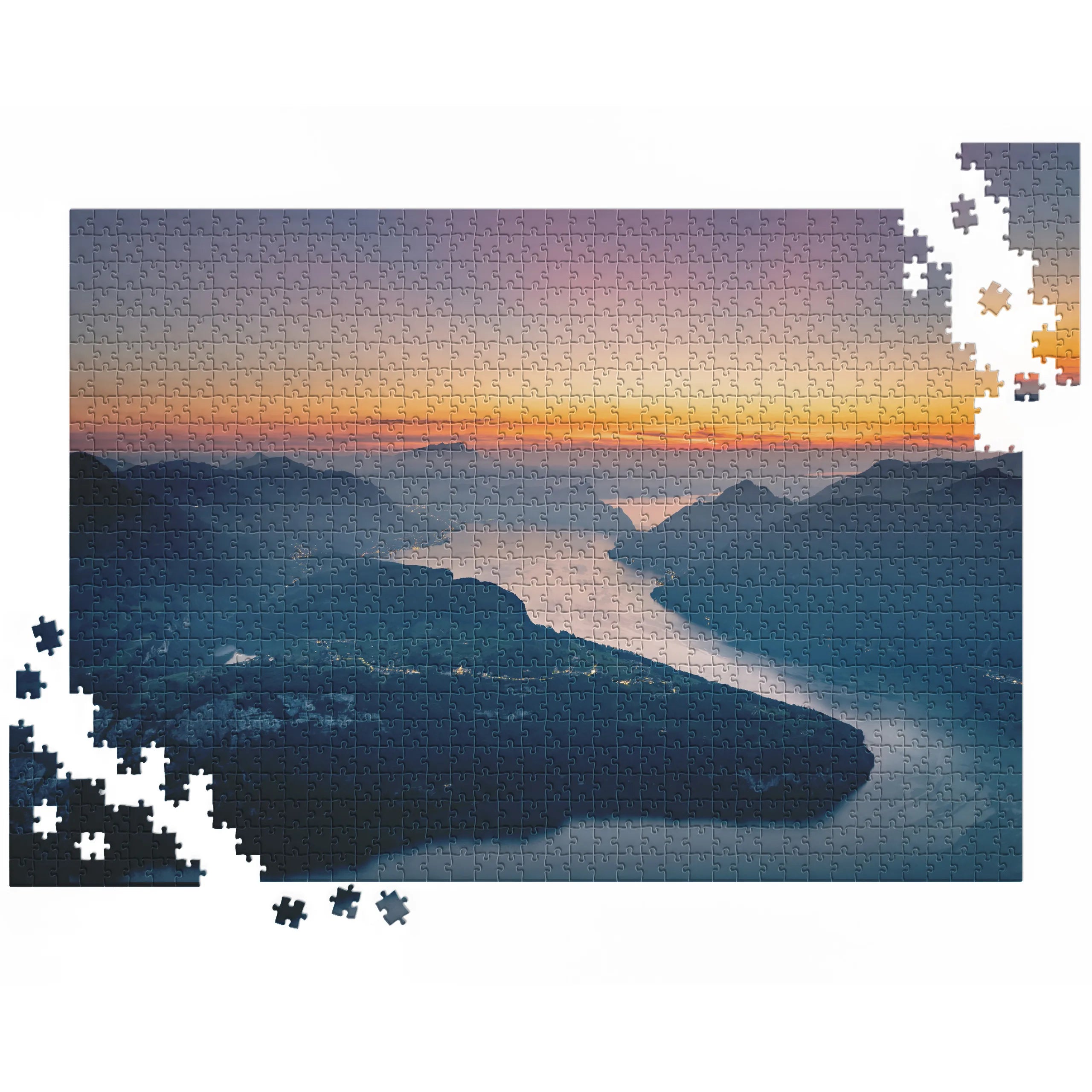 Fjordblick bei Sonnenuntergang