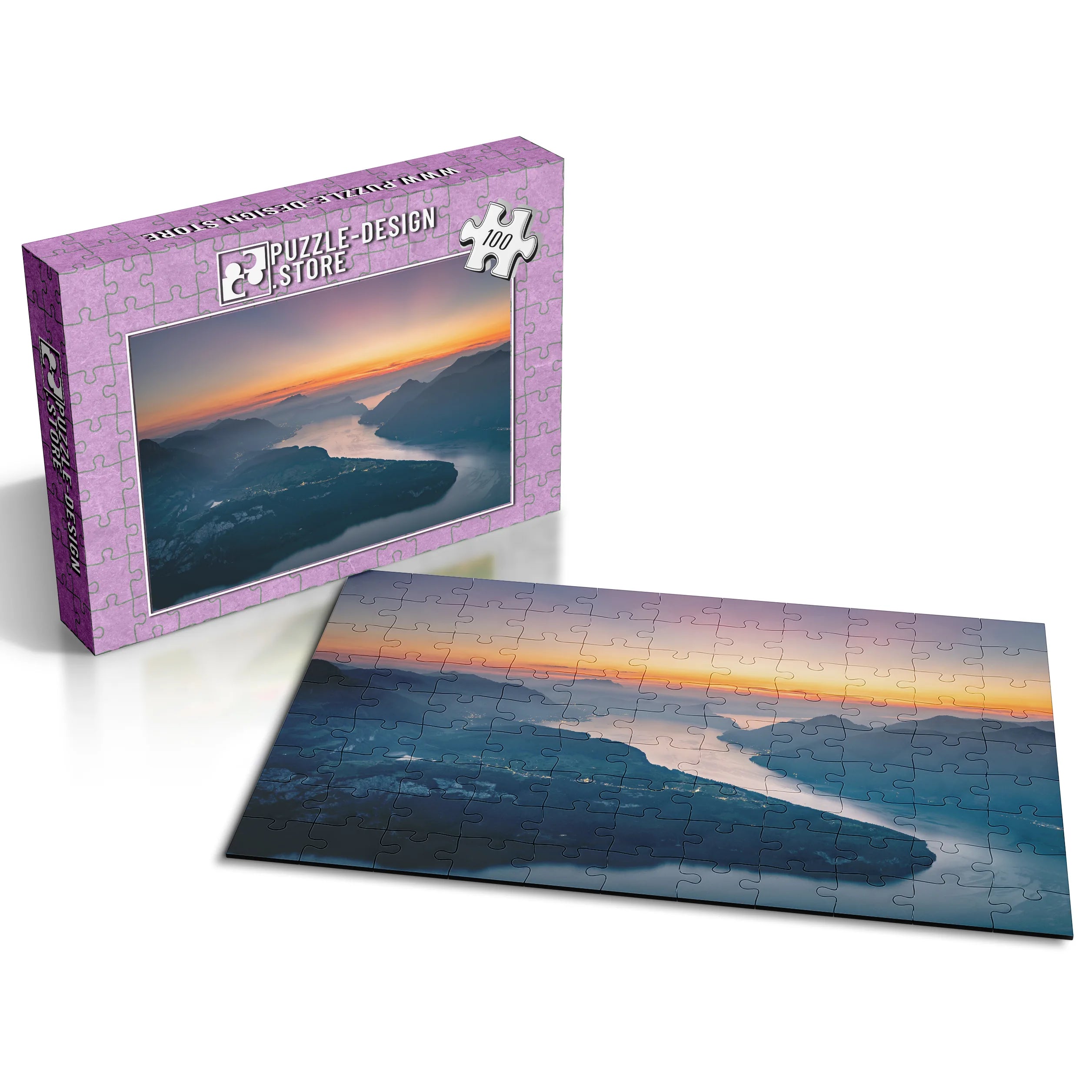 Fjordblick bei Sonnenuntergang