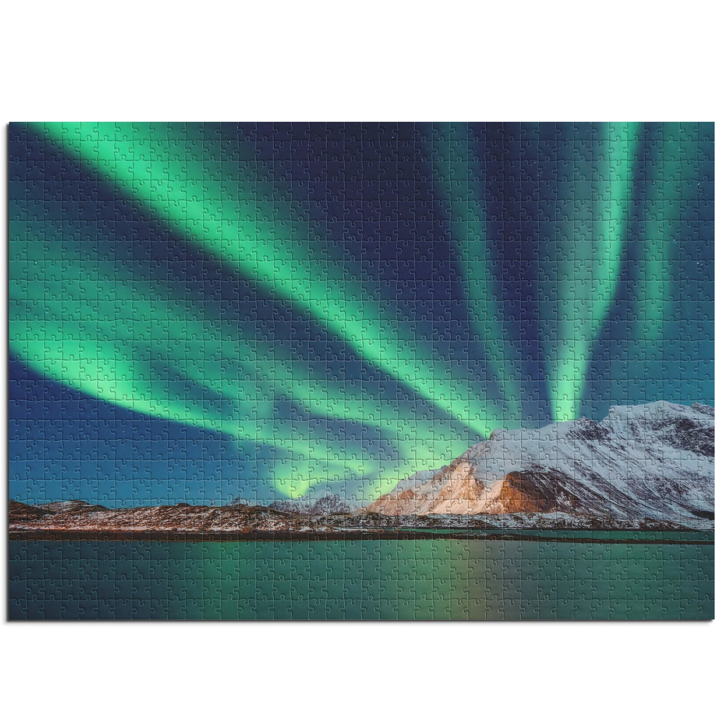 Nordlicht über Fjorden