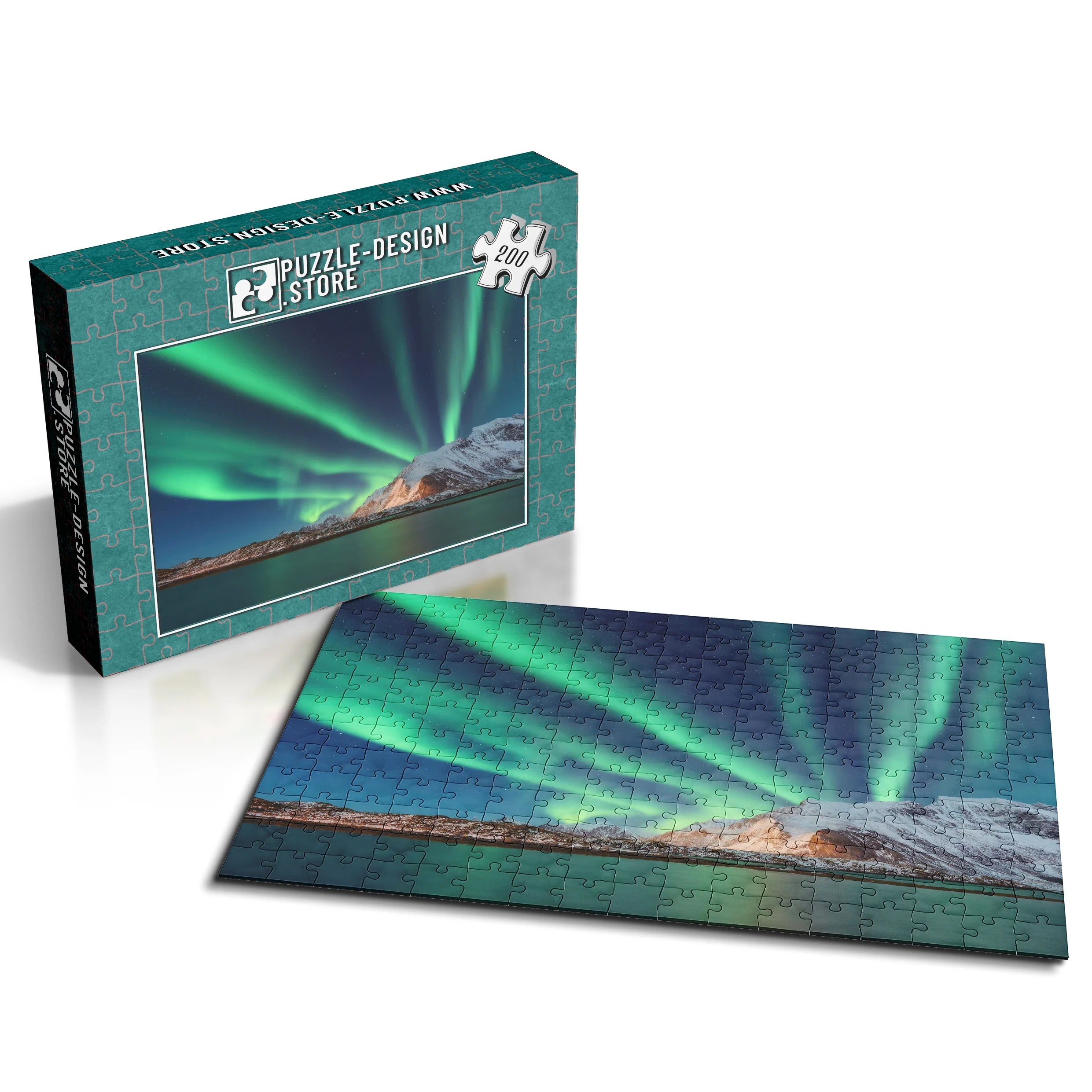 Nordlicht über Fjorden